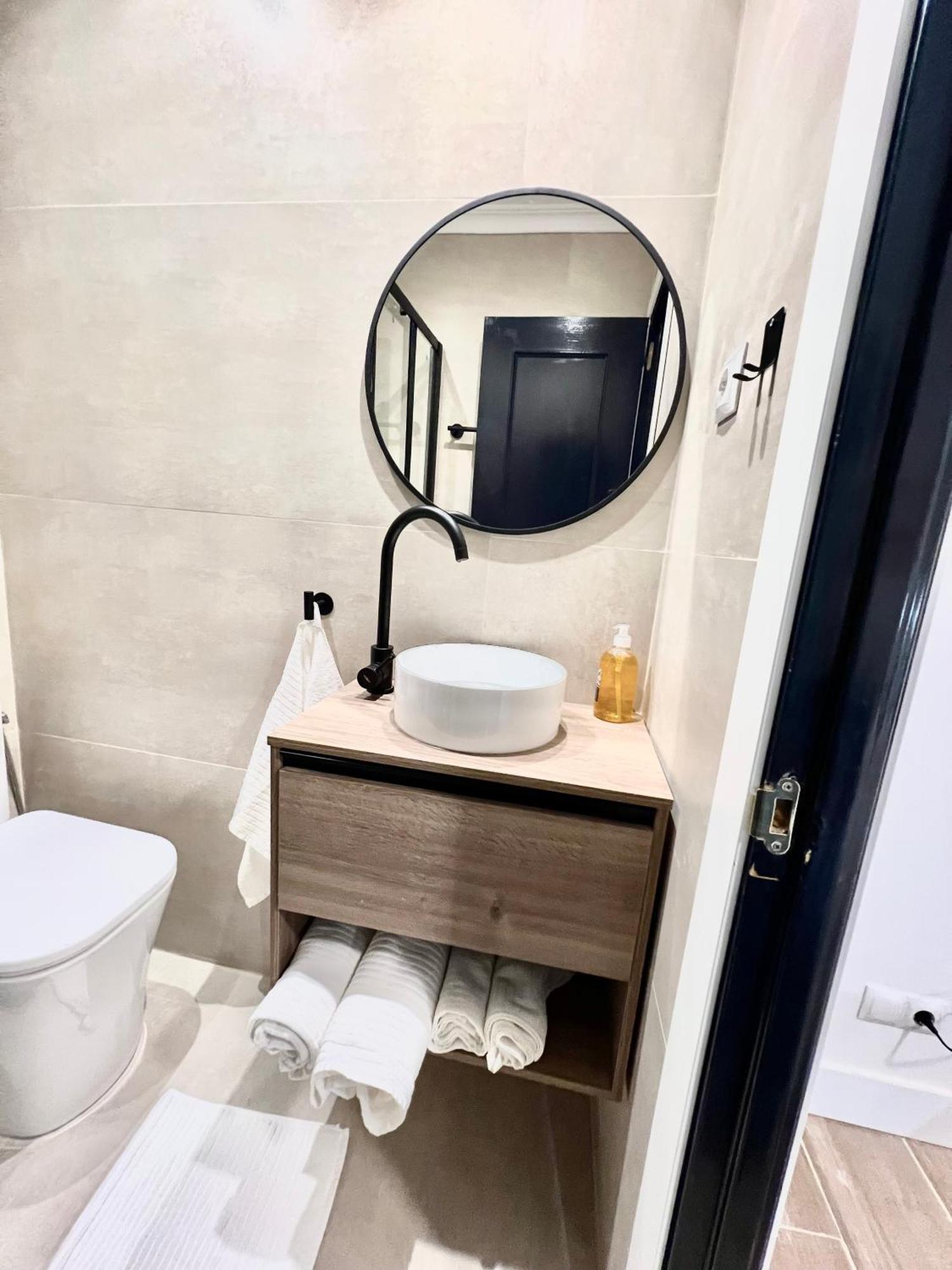 Albergue Miguel Angel Madrid Dış mekan fotoğraf