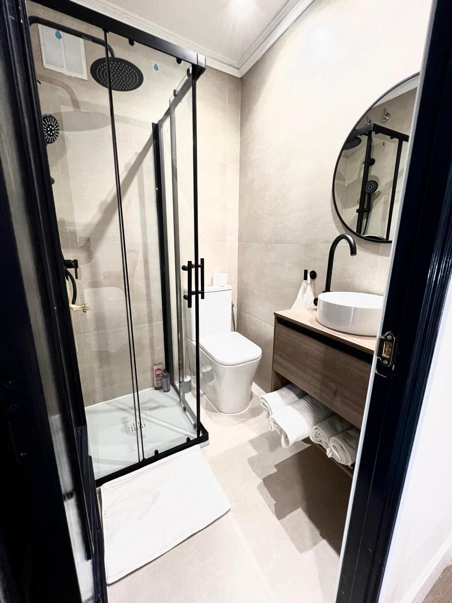 Albergue Miguel Angel Madrid Dış mekan fotoğraf